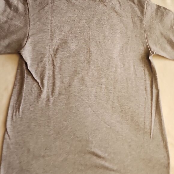 NWT DOM Mens Gray Tshirt With Black Graphic Size Small - Picture 6 of 6
